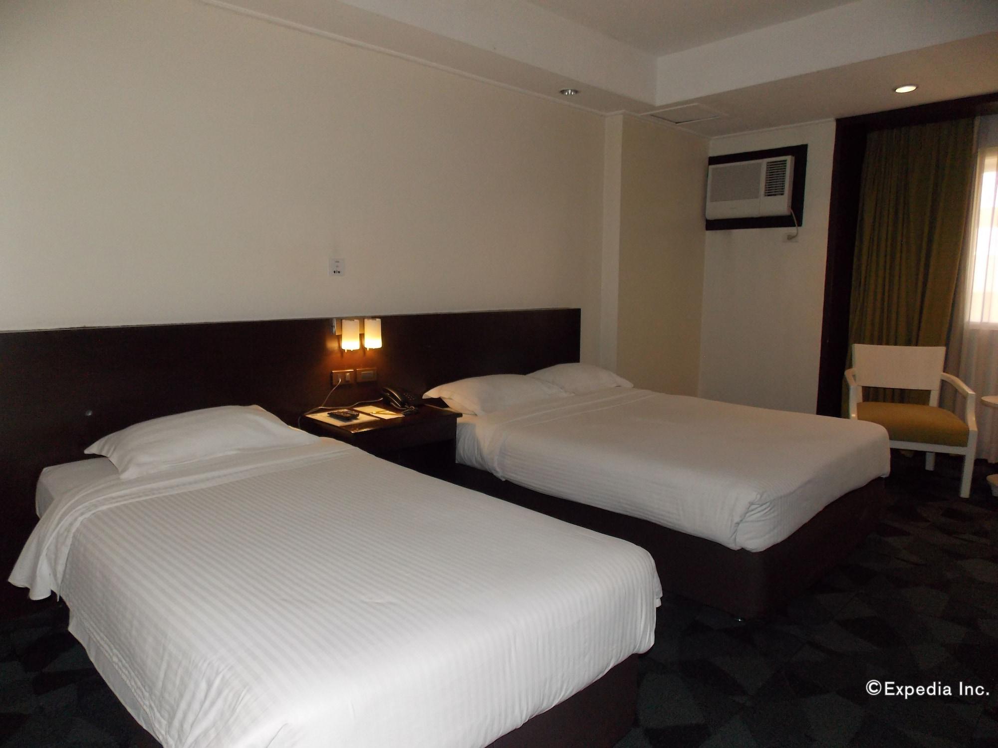 L'Fisher Hotel Bacolod Bagian luar foto