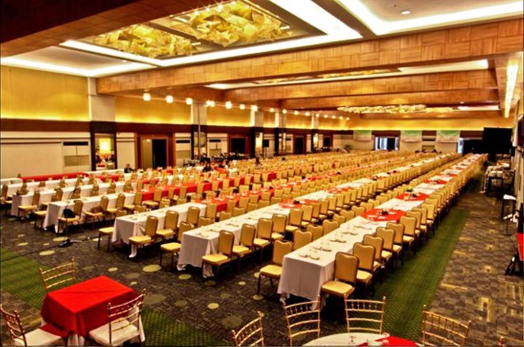 L'Fisher Hotel Bacolod Bagian luar foto