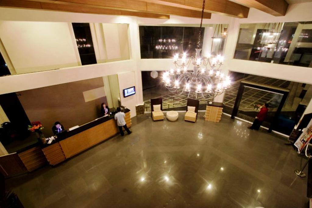 L'Fisher Hotel Bacolod Bagian luar foto