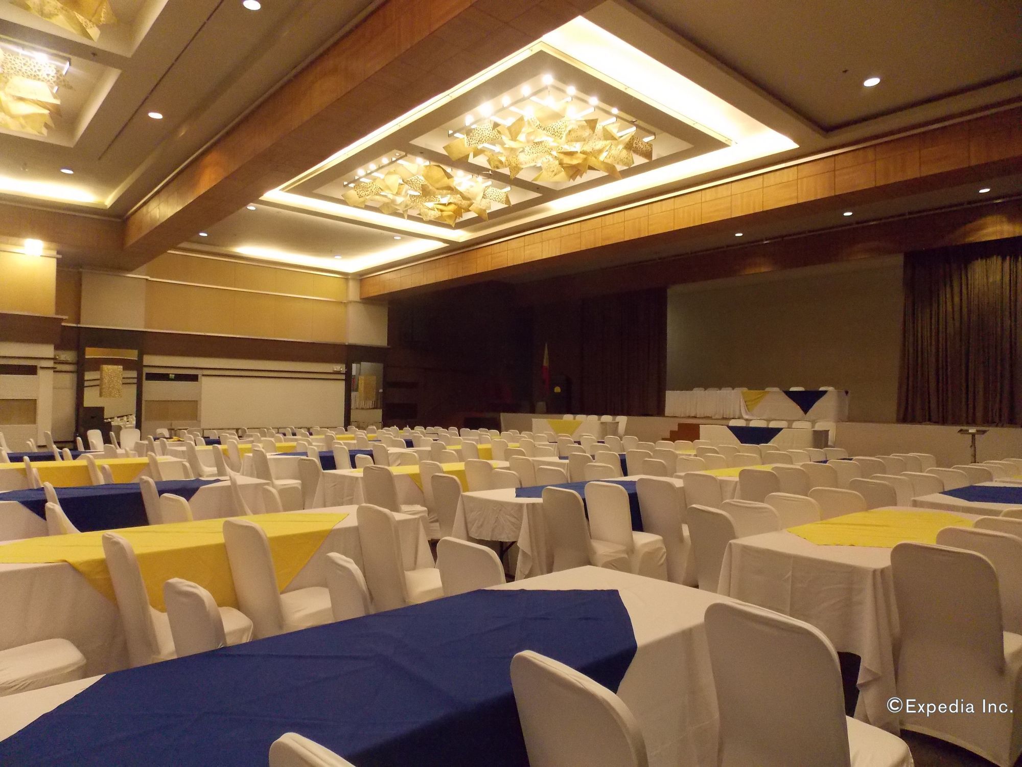 L'Fisher Hotel Bacolod Bagian luar foto
