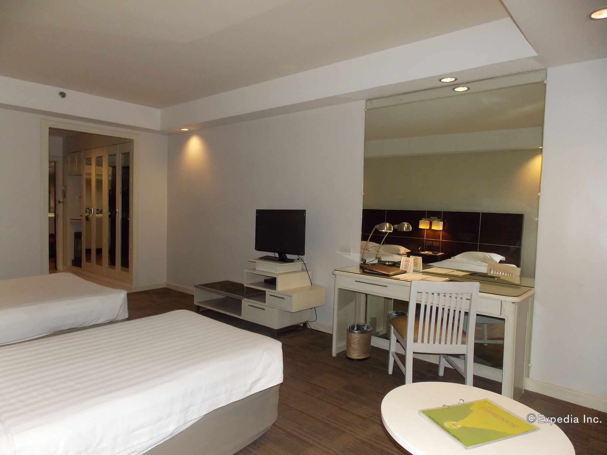 L'Fisher Hotel Bacolod Bagian luar foto