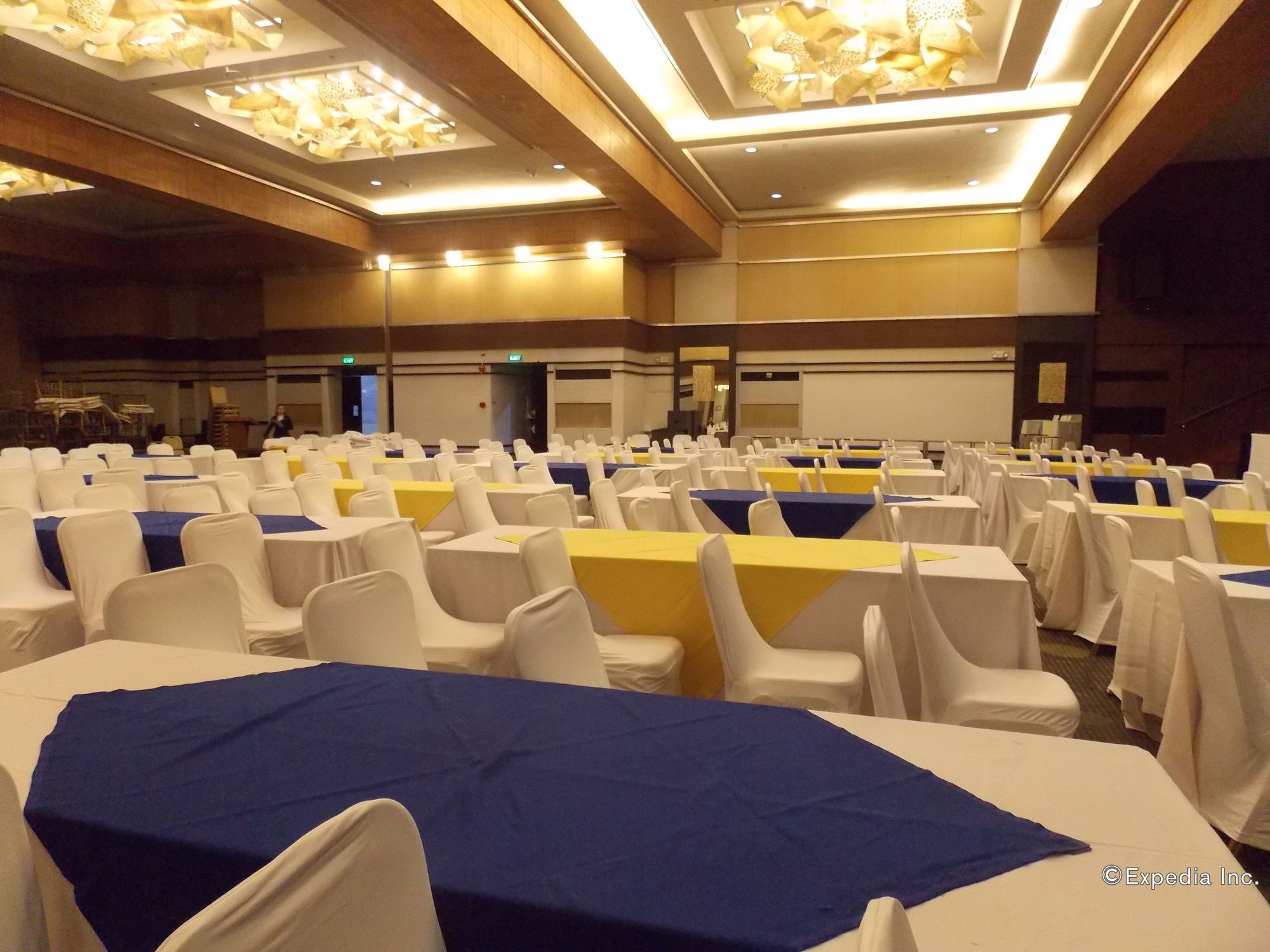 L'Fisher Hotel Bacolod Bagian luar foto