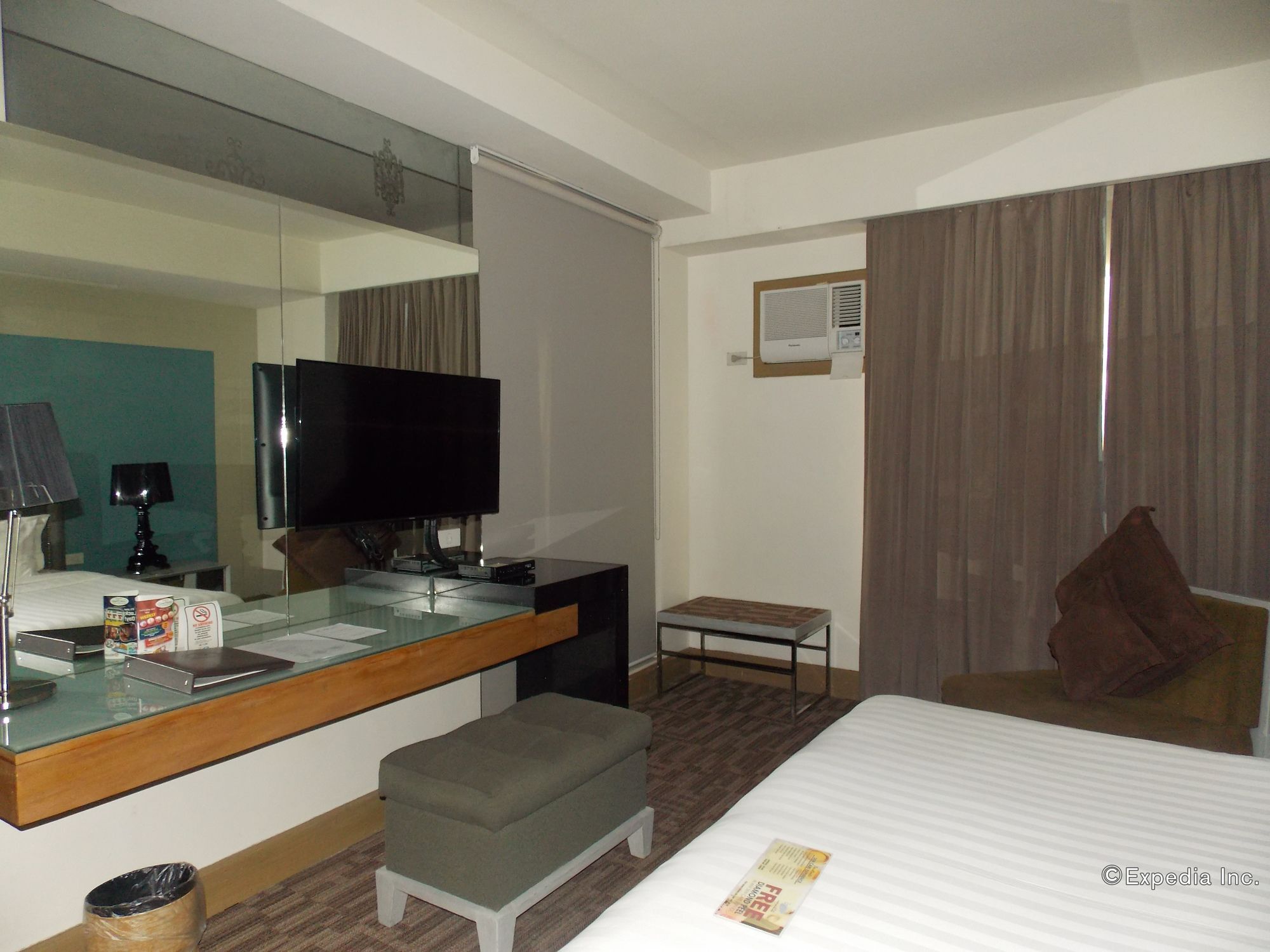L'Fisher Hotel Bacolod Bagian luar foto